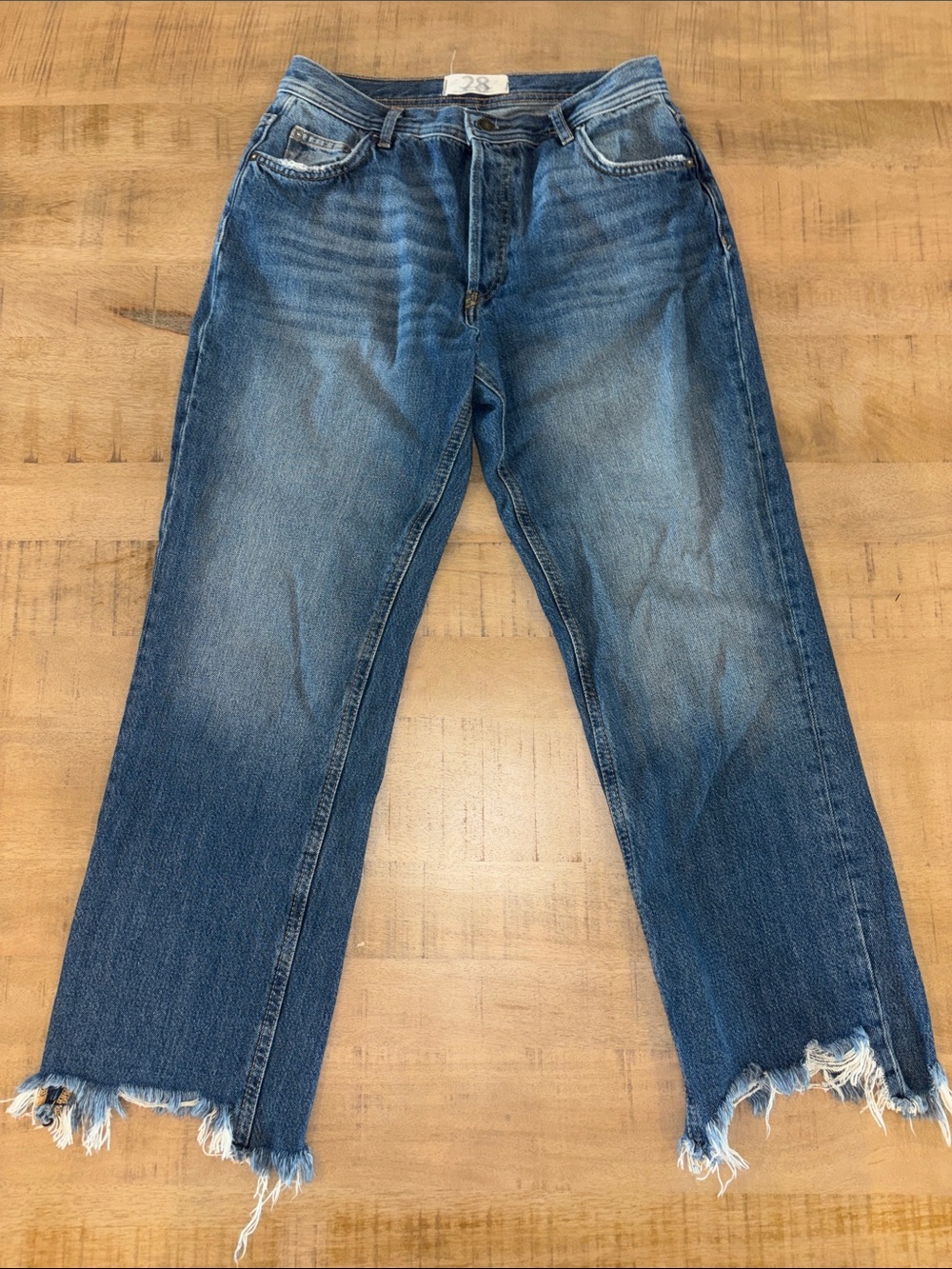Free People We the Free Maggie Cropped Distressed Jeans Size 28 / 6 100% Cotton
